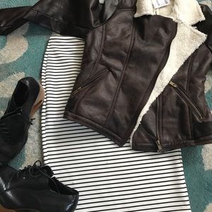 Sold-Cute Pencil skirt